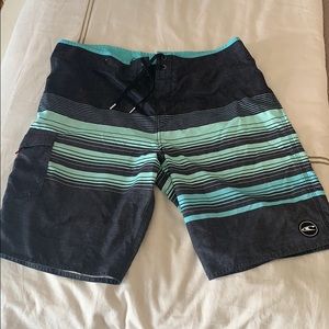 Men’s O’Neil board shorts 36